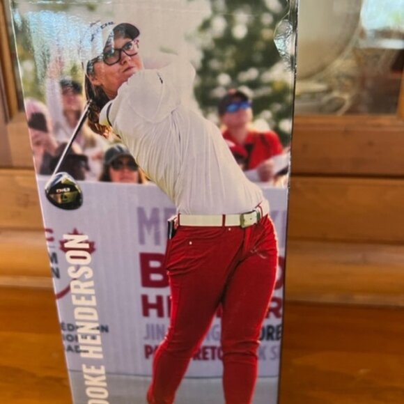 Brooke Henderson Limited Edition Ottawa Senators Bobblehead NWT Collectible - Picture 8 of 8